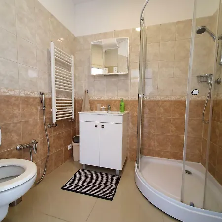 Madonna Apartament *